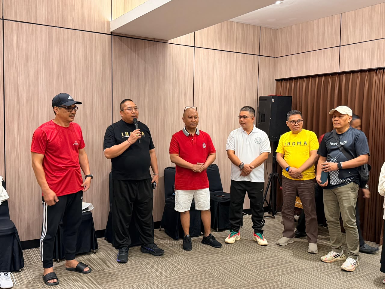 Perkuat Sinergi Pariwisata, Dinas Pariwisata Kalimantan Timur dan IHGMA Kaltim Adu Ketangkasan di Laga Persahabatan Tenis Meja