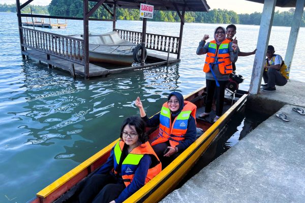 Kadispar Prov Kaltim Bersama Ibu Sekretaris Dispar dan Kabid Pengembangan Destinasi melakukan agenda kegiatan 5