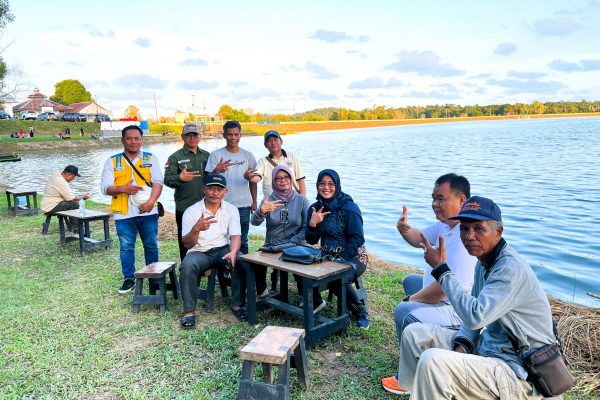 Kadispar Prov Kaltim Bersama Ibu Sekretaris Dispar dan Kabid Pengembangan Destinasi melakukan agenda kegiatan 8