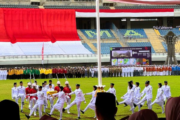 Kepala Dinas Pariwisata Provinsi Kalimantan Timur, menghadiri Upacara HUT RI ke-79 di Stadion Palaran 3