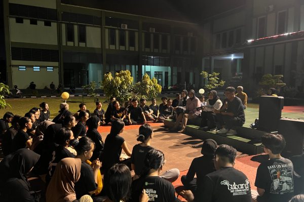 Latihan gabungan pertama dalam rangka persiapan tari kolosal atau tari masal pada HUT RI ke-79 di IKN 3