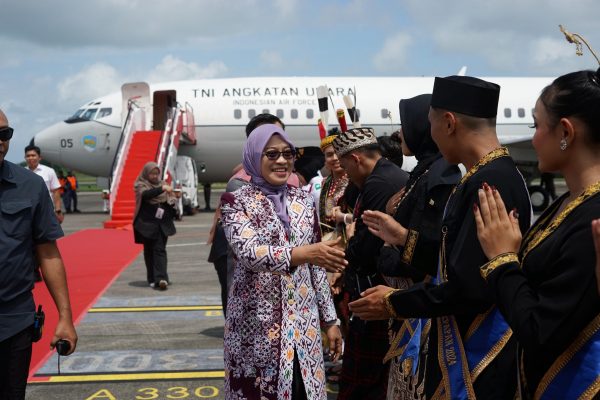 Momen Bersejarah di Kalimantan Timur, Duplikat Bendera Pusaka Merah Putih dan Teks Proklamasi 6