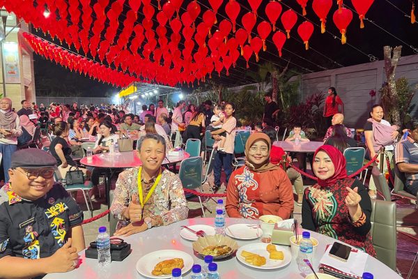 Kepala Dinas Pariwisata Provinsi Kalimantan Timur Menghadiri Malam Penutupan Moon Cake Festival ke VI 2