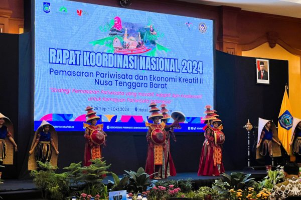 Hadiri berikan Paparan Pariwisata KALTIM Pada RAKORNAS Pemasaran Pariwisata dan EKRAF II 2024di NTB 10