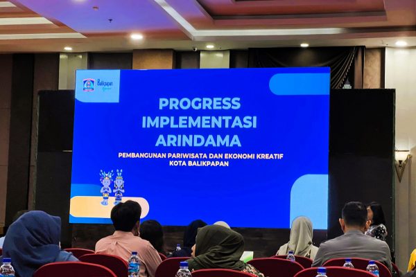 Kadispar Prov. Kaltim bersama Tim Penilaian Arindama Keberhasilan Pembangunan Pariwisata dan Ekonomi Kreatif di Kota Balikpapan 11